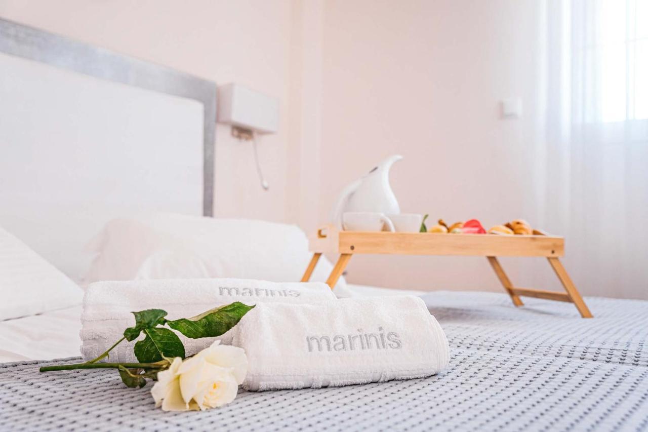 Marinis Boutique Rooms Nea Iraklitsa ภายนอก รูปภาพ