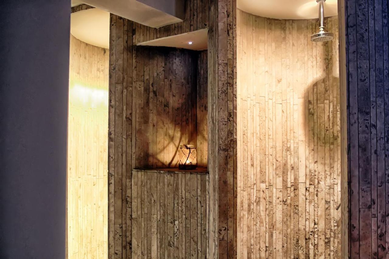 Marinis Boutique Rooms Nea Iraklitsa ภายนอก รูปภาพ