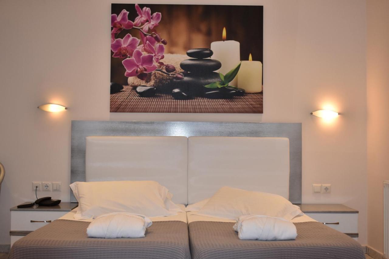 Marinis Boutique Rooms Nea Iraklitsa ภายนอก รูปภาพ