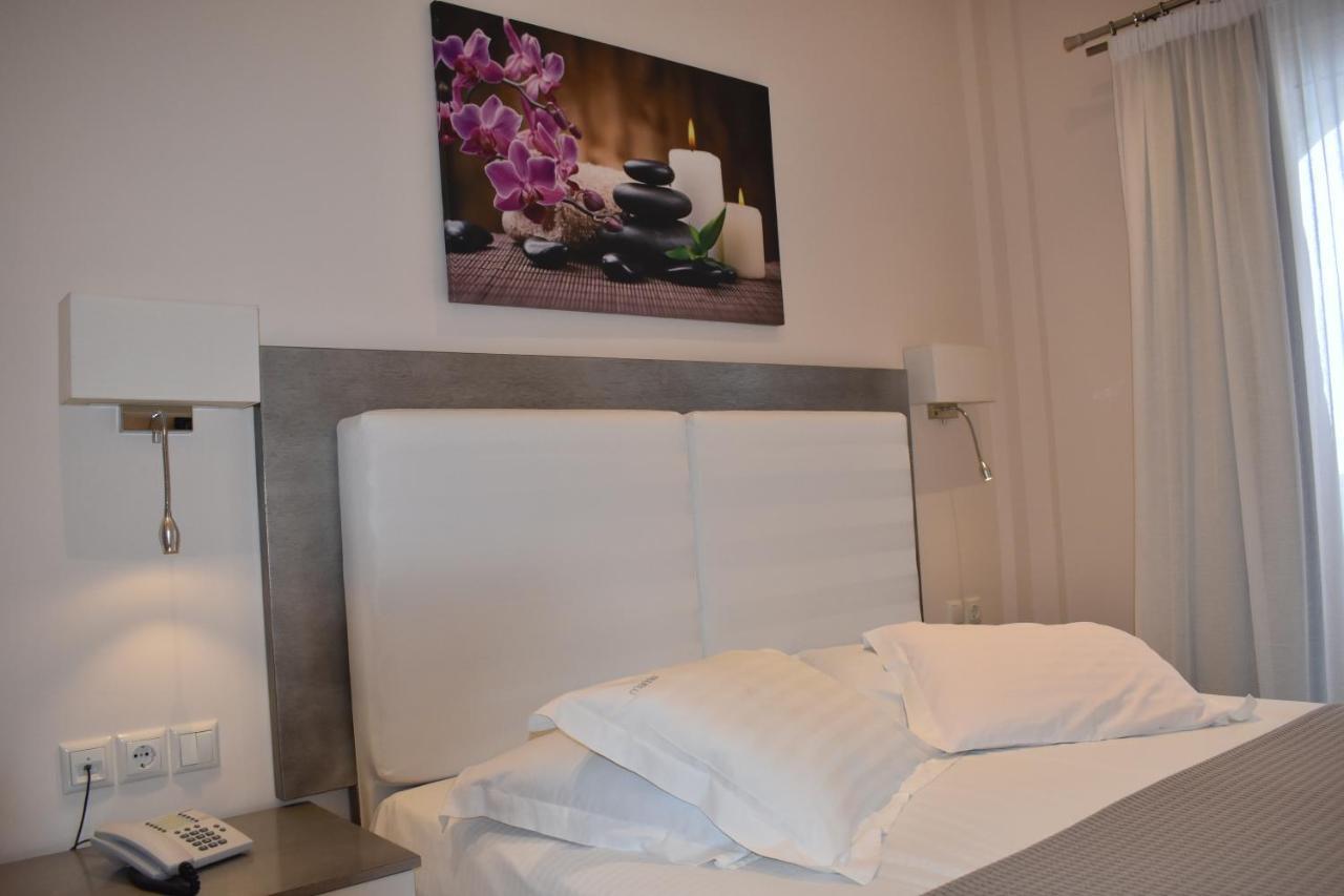 Marinis Boutique Rooms Nea Iraklitsa ภายนอก รูปภาพ