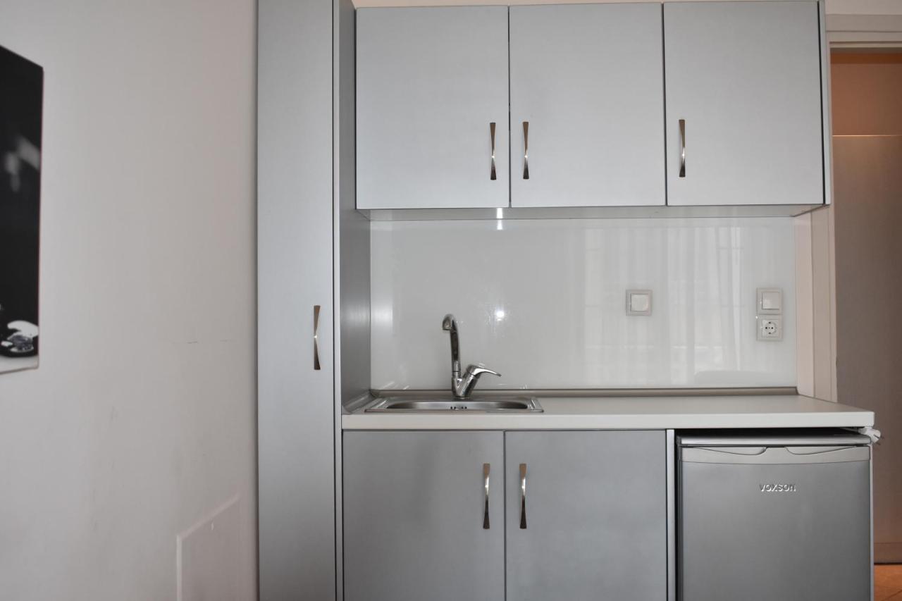 Marinis Boutique Rooms Nea Iraklitsa ภายนอก รูปภาพ